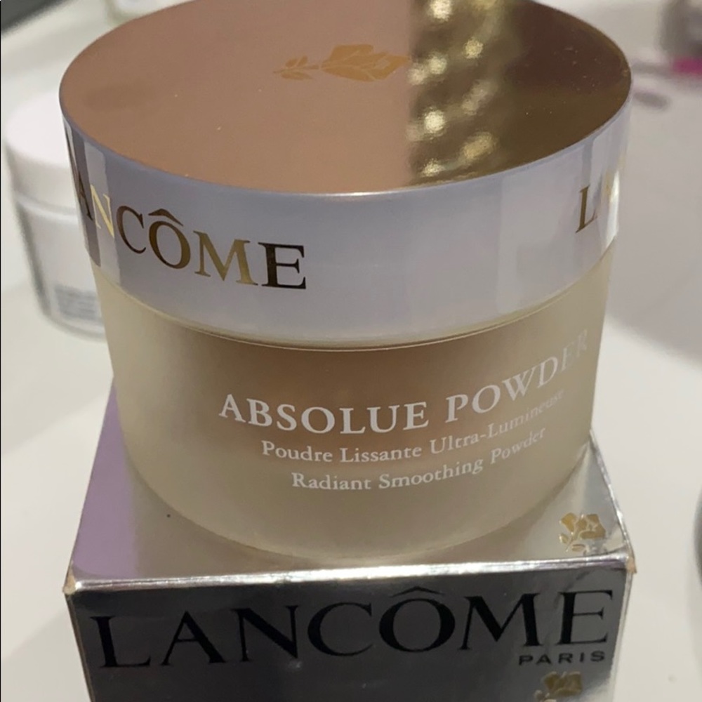 Lancôme absolue powder in shade absolute pearl